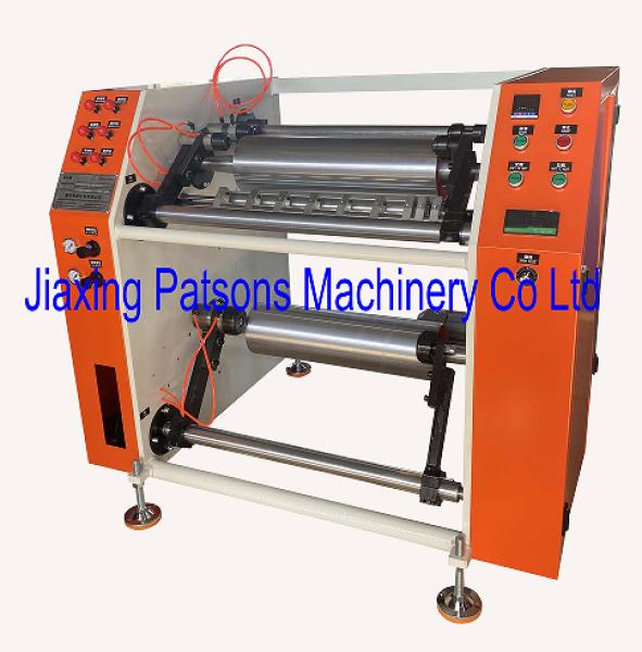 Electrostatic prevention protective film rewinding machine